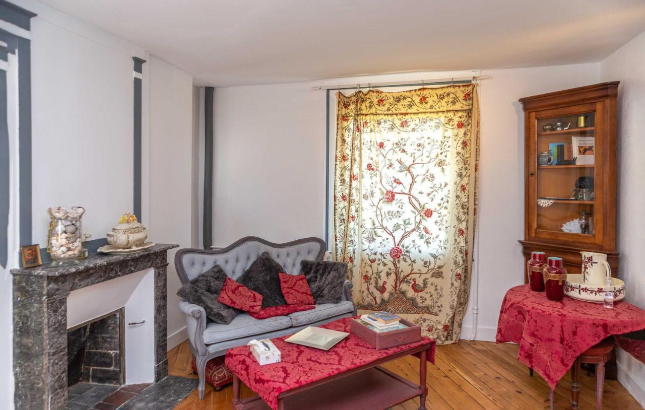Chambre D'Hotes Les Jardins De Marie, Sci Charles III 베르네 외부 사진