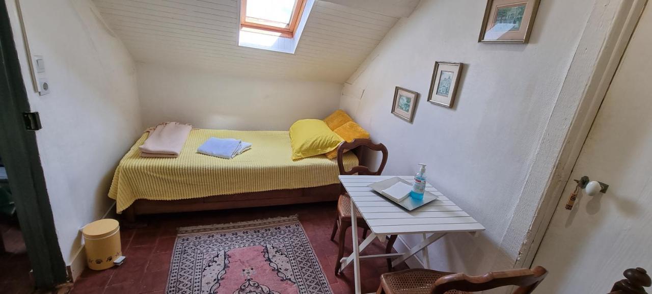 Chambre D'Hotes Les Jardins De Marie, Sci Charles III 베르네 외부 사진
