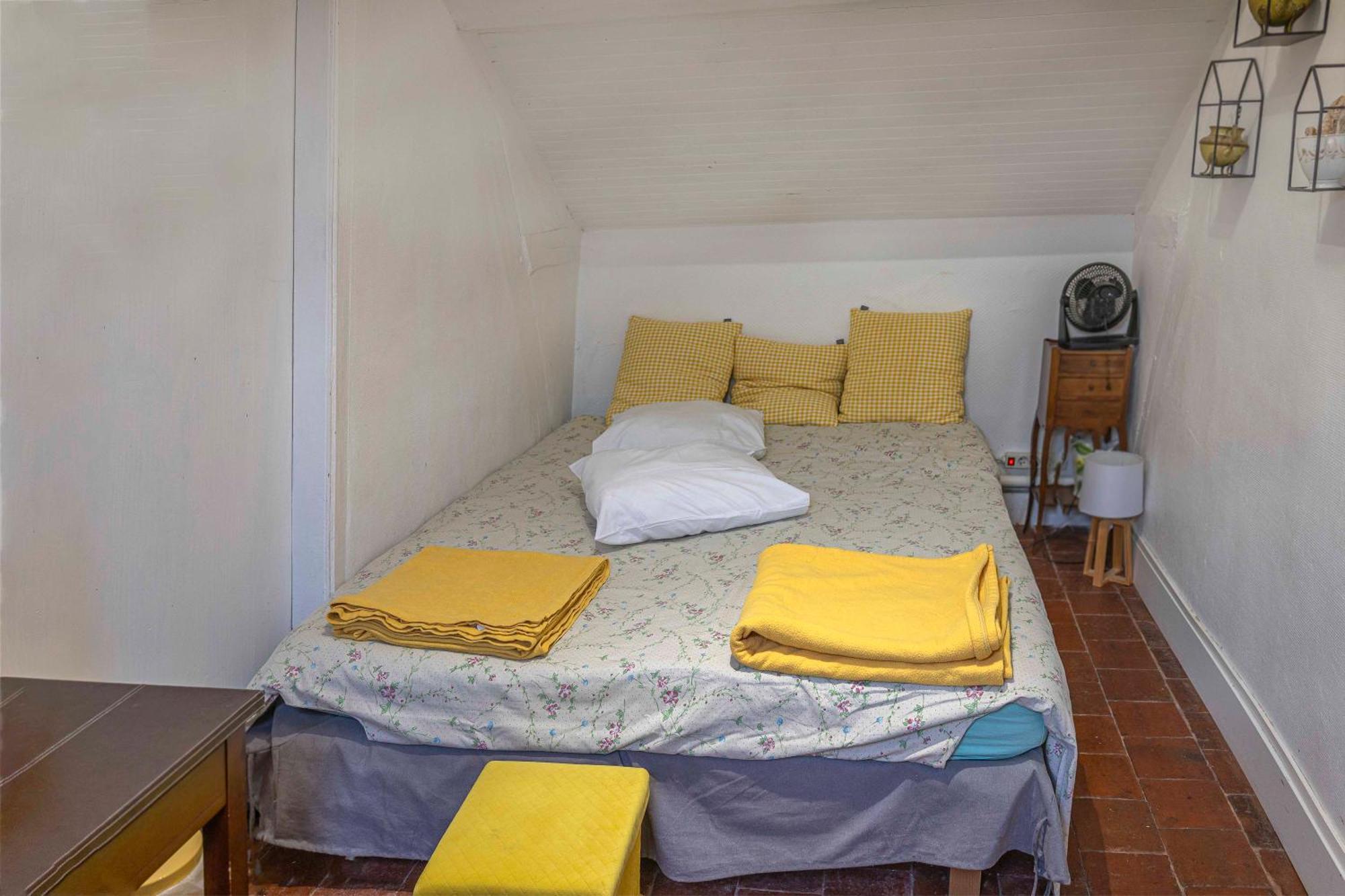 Chambre D'Hotes Les Jardins De Marie, Sci Charles III 베르네 외부 사진